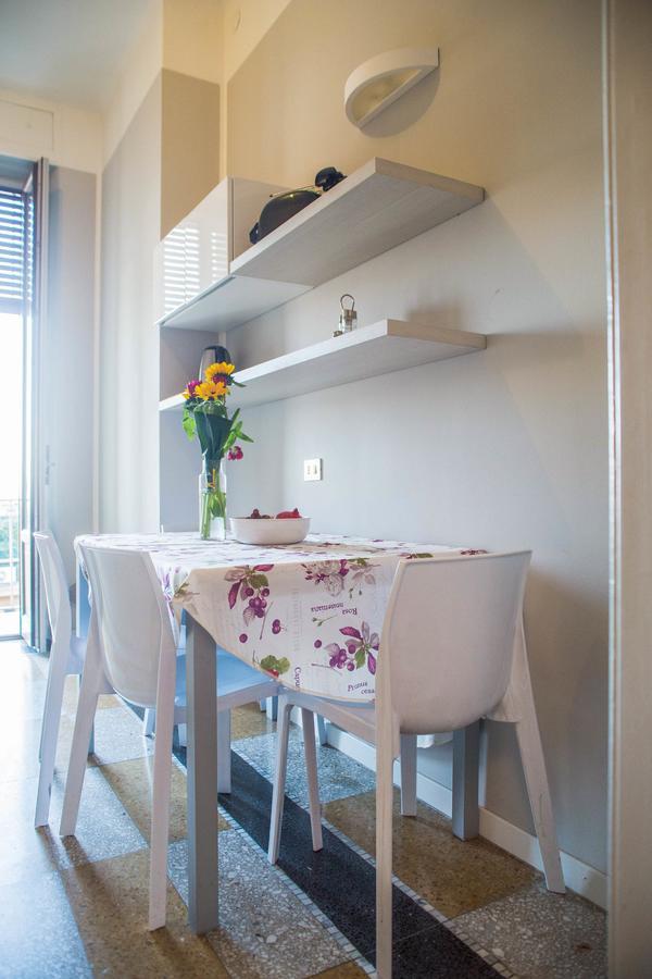 Adelaide Central Apartment Мілан Екстер'єр фото